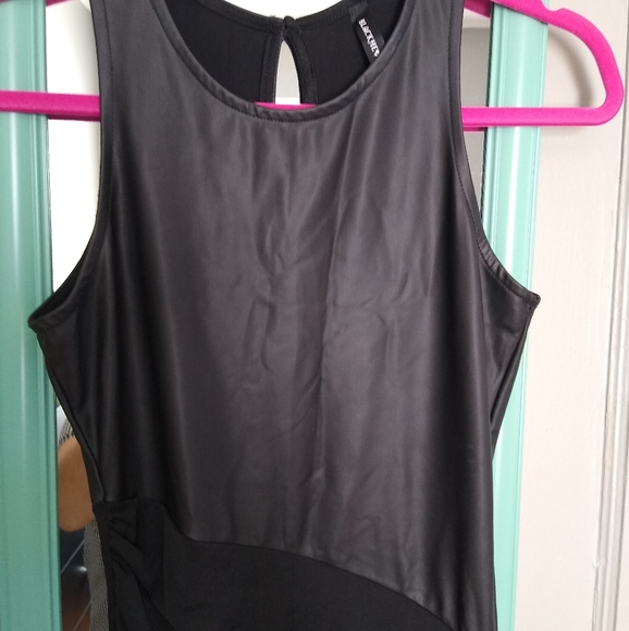 Sexy Hi-Lo dress - Picture 3 of 5